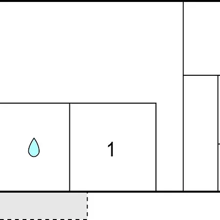 Kastanjez Iv Cr 아파트 풀라