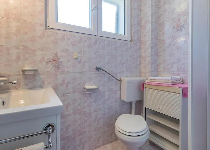 Apartment Kastanjez IV Cr