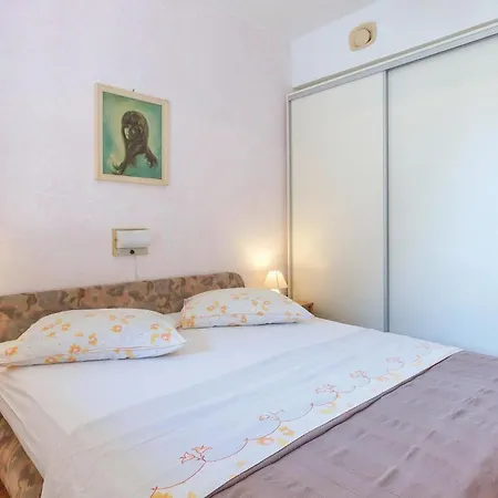 Apartamento Kastanjez Iv Cr Pula